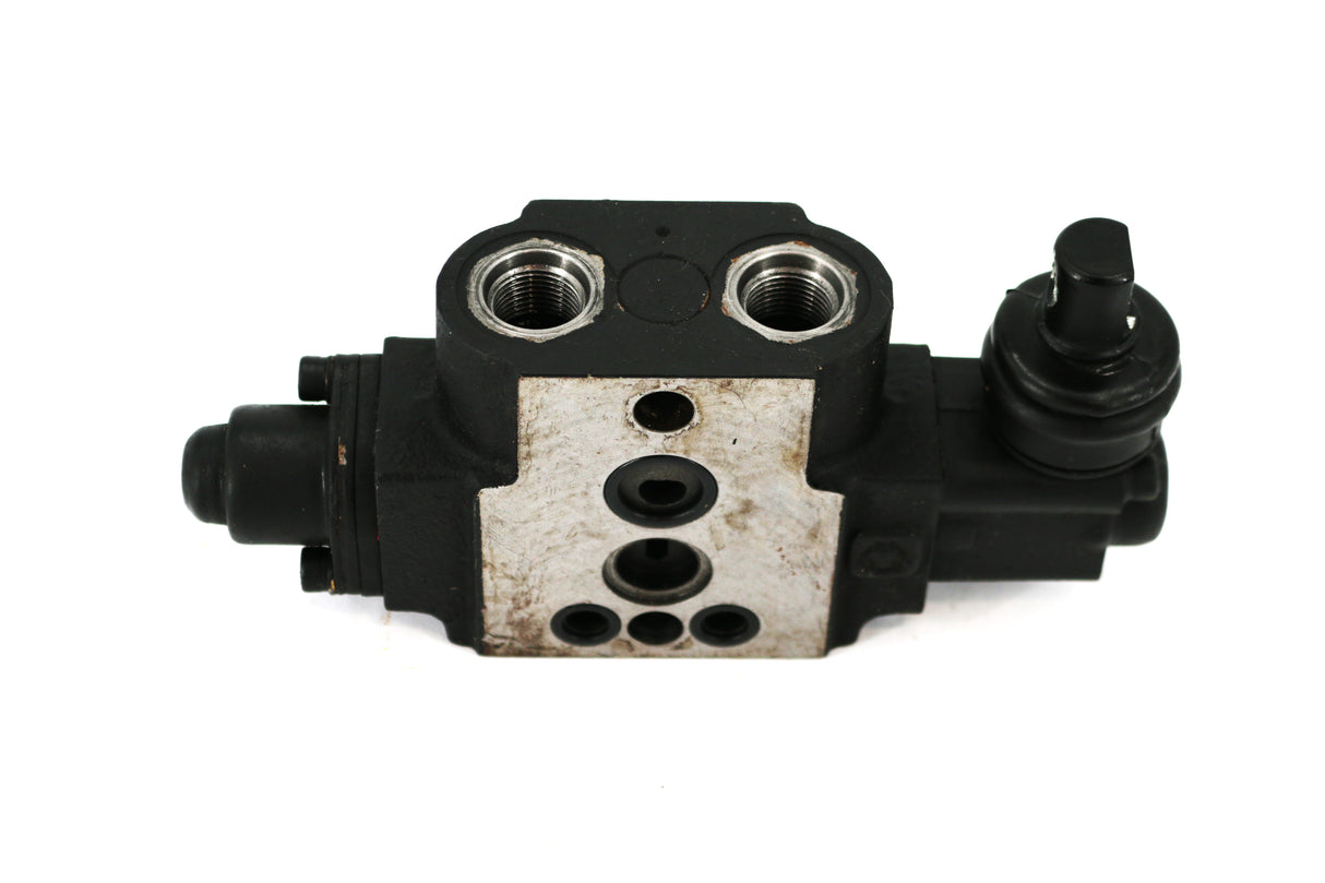 MAHINDRA - 17995080960 - AUX HYD VALVE US