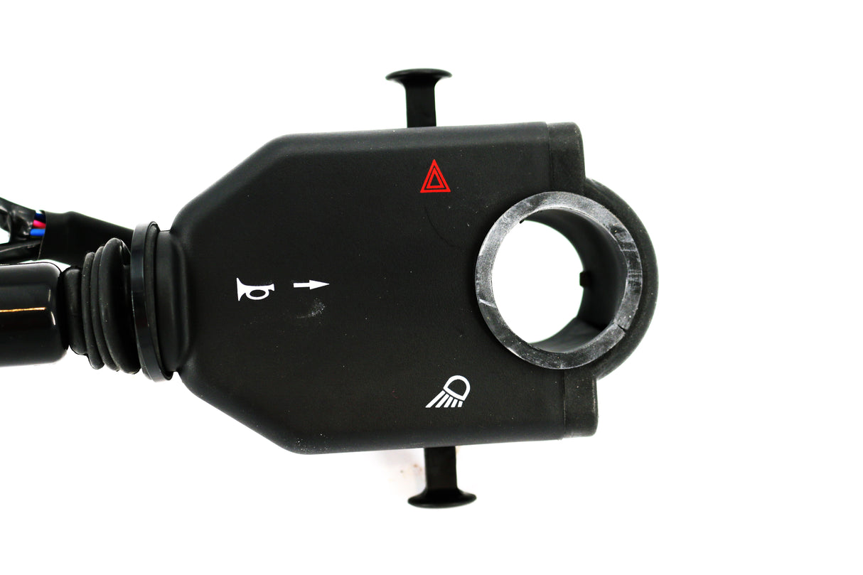 MAHINDRA - 005559419A92 - SWITCH COMBINATI