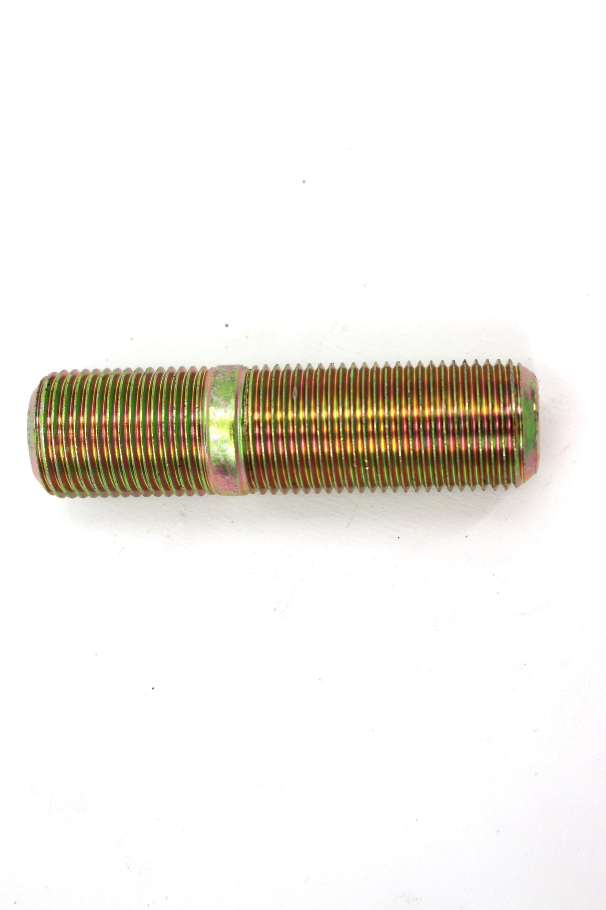 MAHINDRA - 19026620010 - STUD 18MM