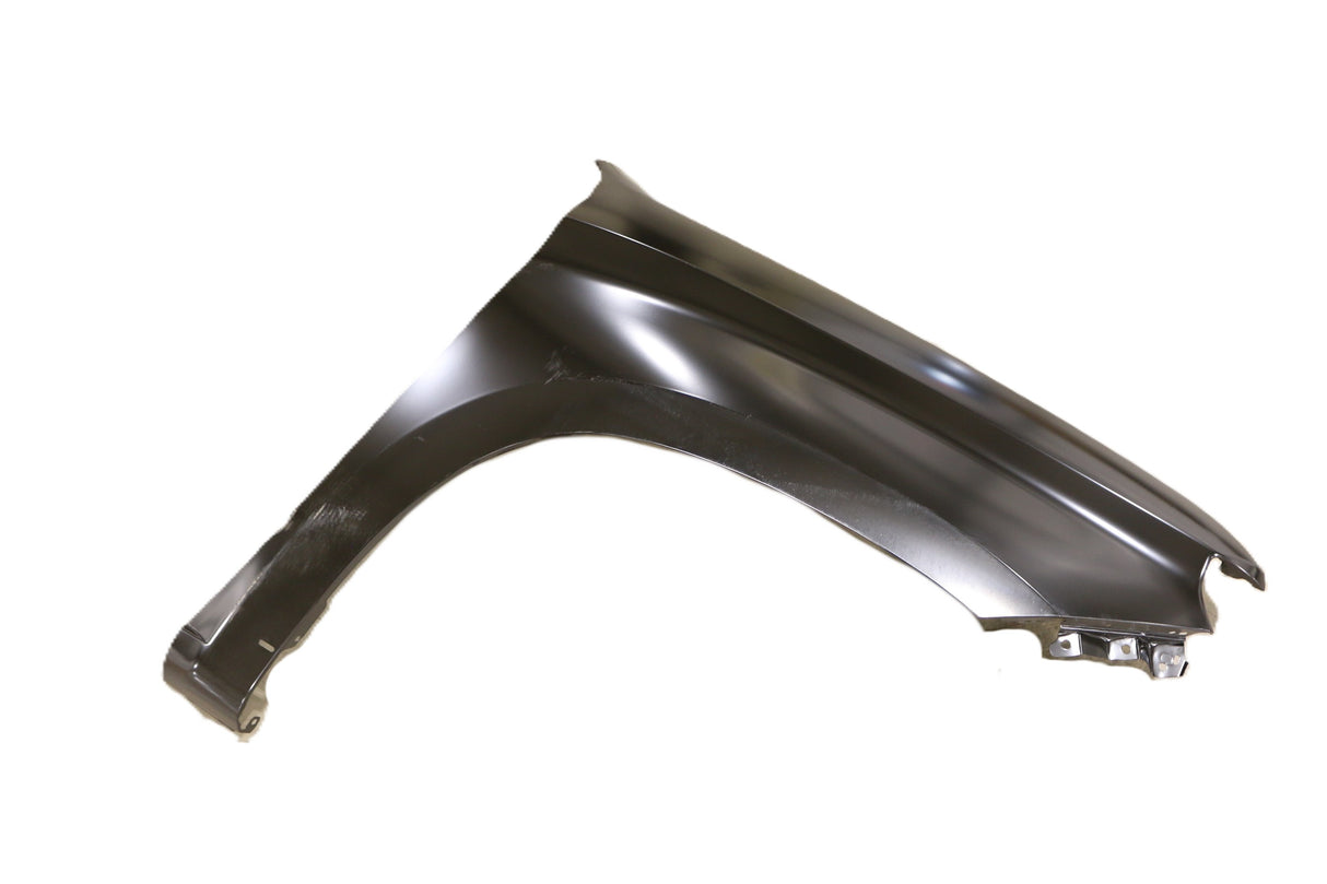 GM - 84502611 - FRONT PASSENGER SIDE FENDER SILVERADO 150 2019-23