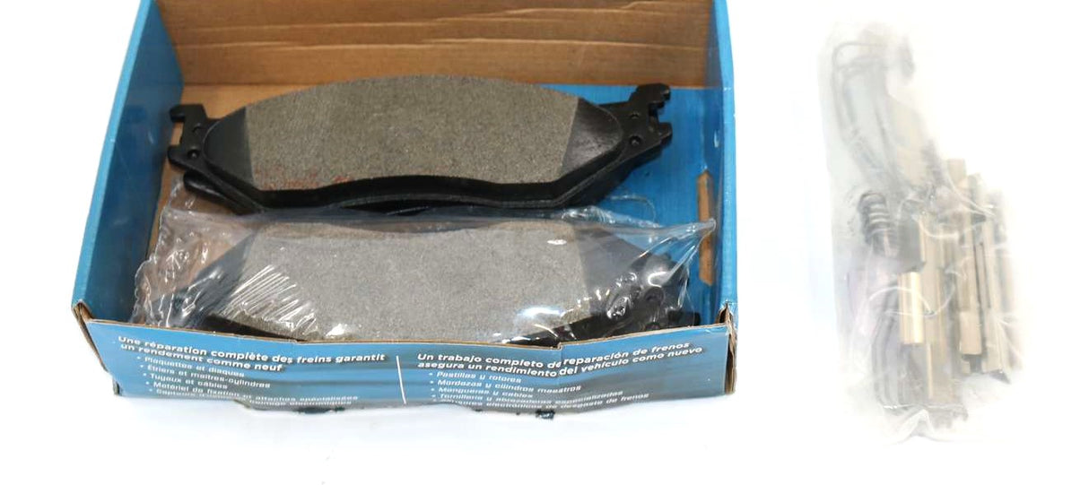 RAYBESTOS - PGD1066M - DISK BRAKE PAD SET W|HARDWARE
