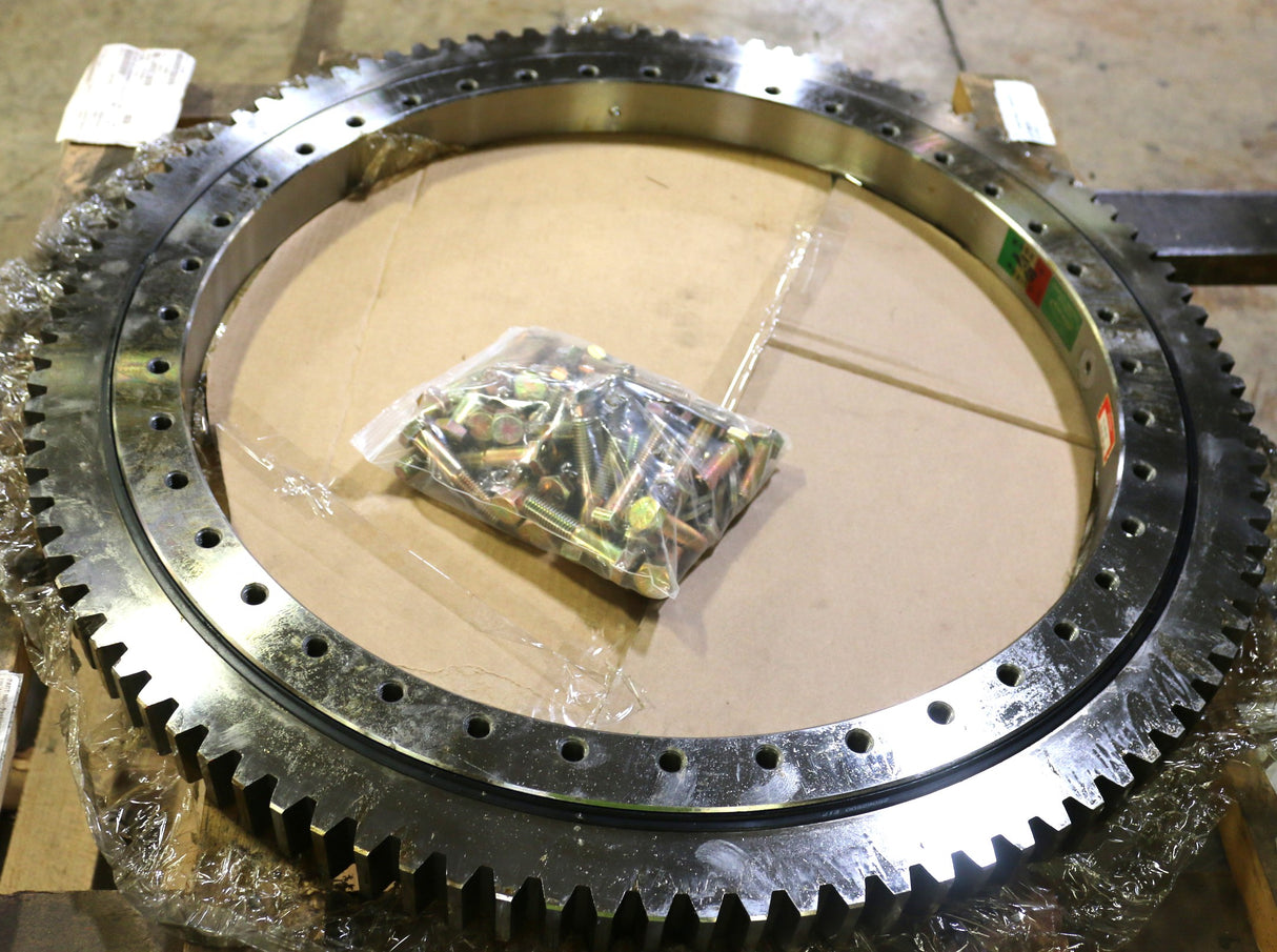 JLG - 2915067 - KIT TURNTABLE BEARING