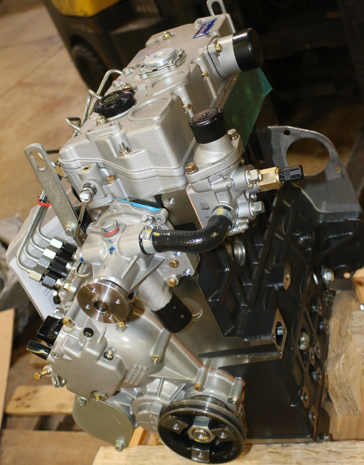 JLG - 1001139890 - KIT (SERVICE) ENGINE FIELD REPL