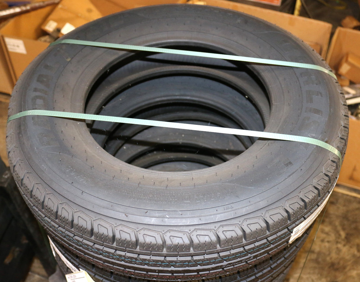JLG - 4520139 - TIRE ST205 75R15