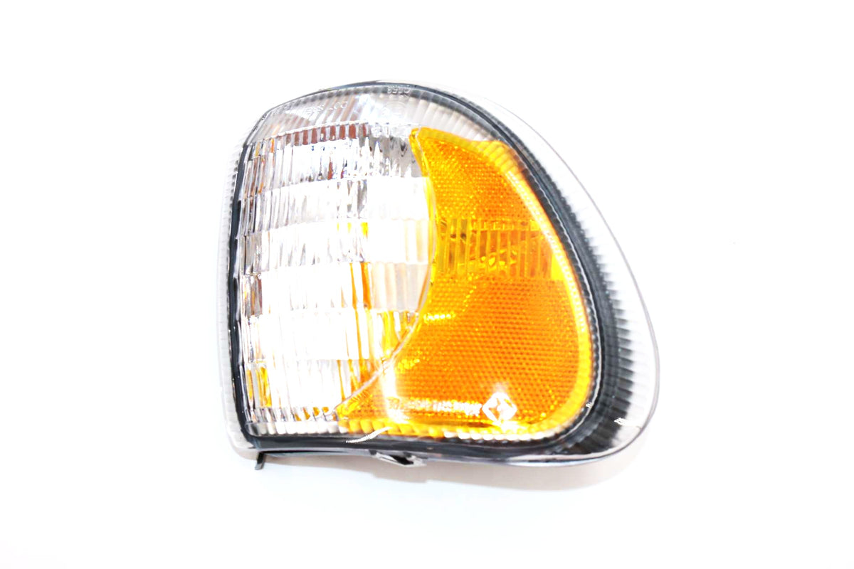 NAVISTAR - 2505369C91 - RIGHT TURN SIGNAL LIGHT