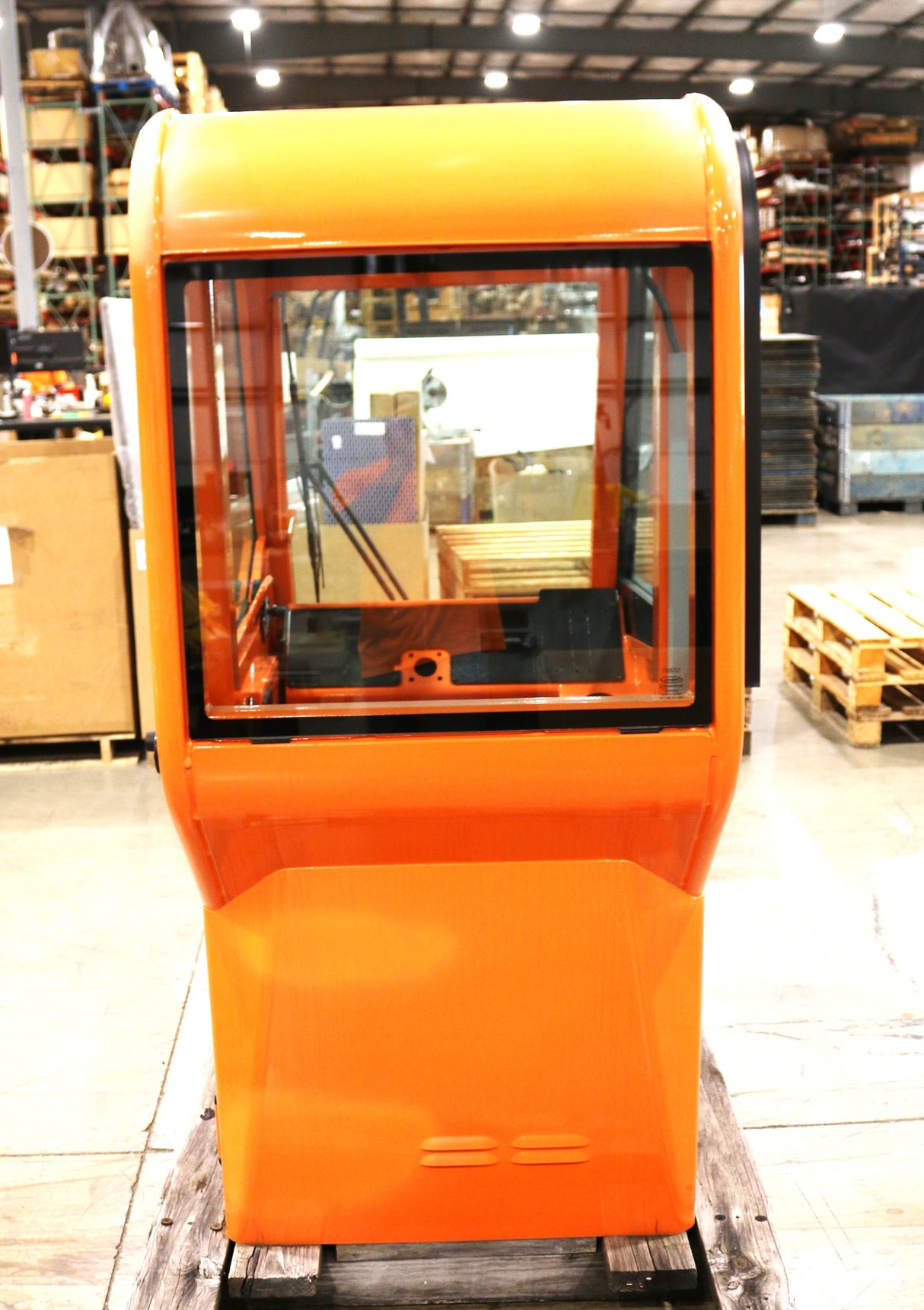 JLG - 1001125838 - CABCLOSED WITH HEATER