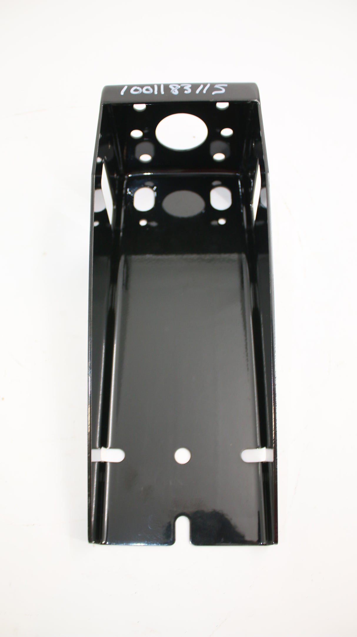 JLG - 1001183115 - BRACKET REAR LIGHT