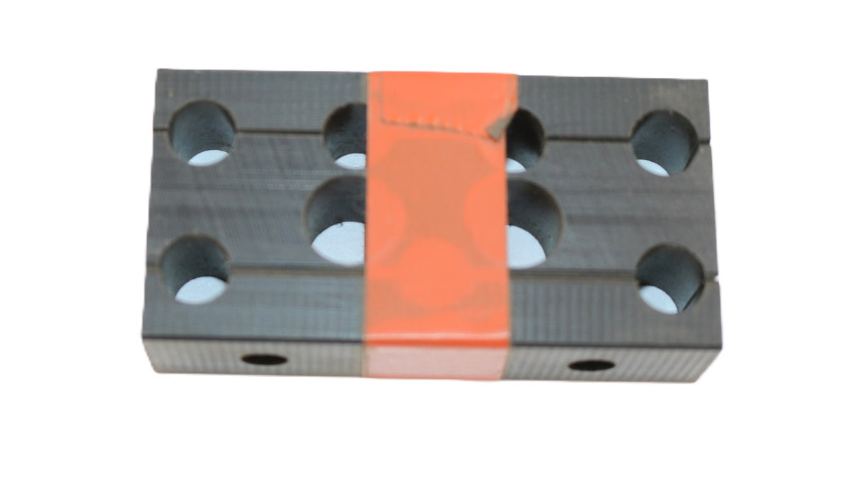 JLG - 06305900 - CLAMP