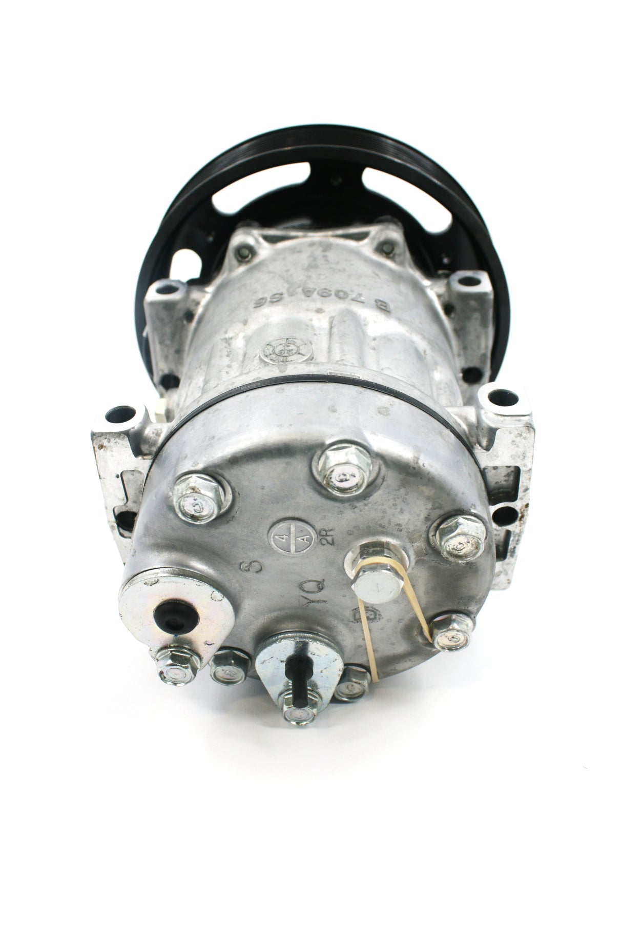 VOLVO PENTA - 23576707 - COMPRESSOR - AC SANDEN MODEL 7586A