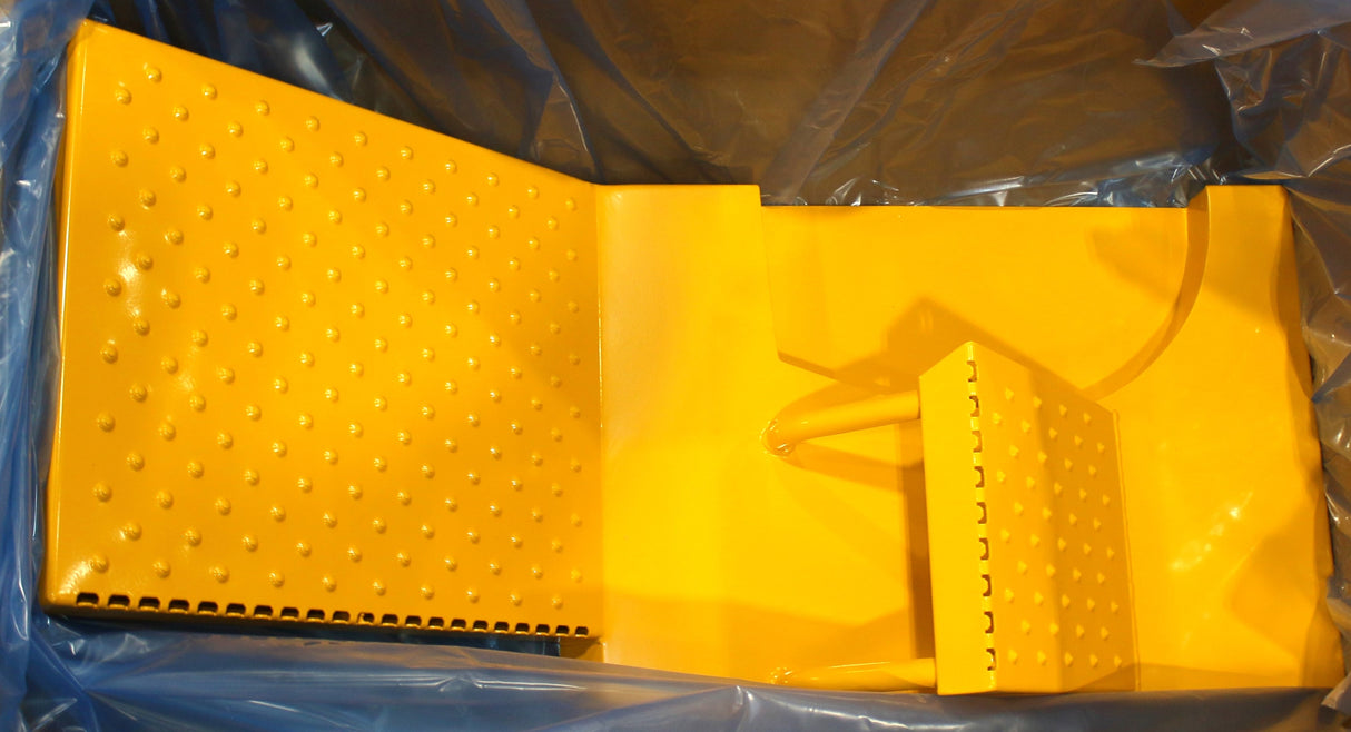 JCB - 332/P7310 - WA REAR LOWER FENDER-LH 750W&T