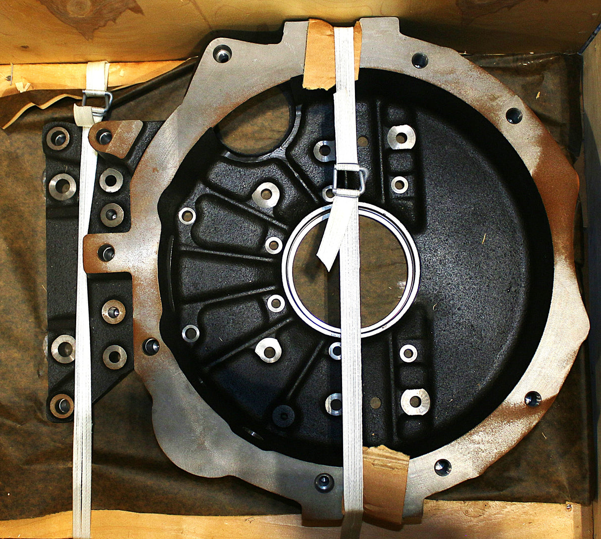JCB - 335/A0726 - FLYWHEEL HOUSING
