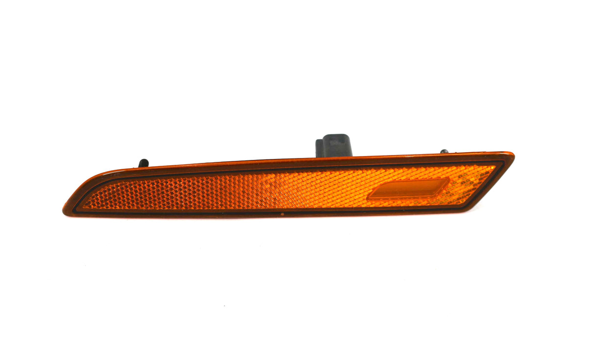 VOLVO - 23760339 - LAMP HOOD MARKER LH
