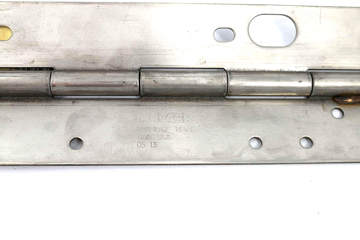PACCAR - R48-1032 - CAB DOOR HINGE LH