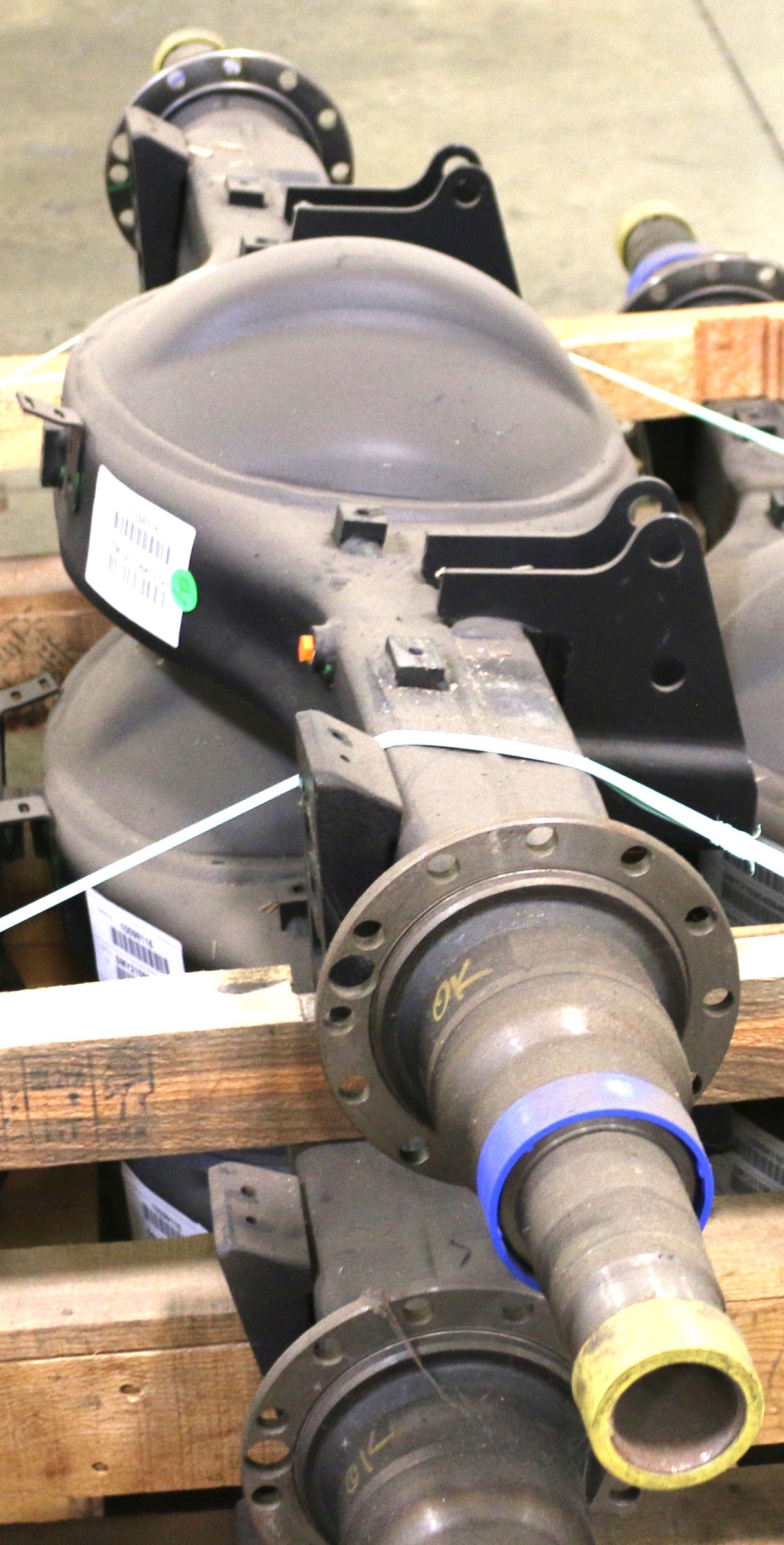 DANA SPICER - 10098116 - AXLE HOUSING FORD S130 SERIES