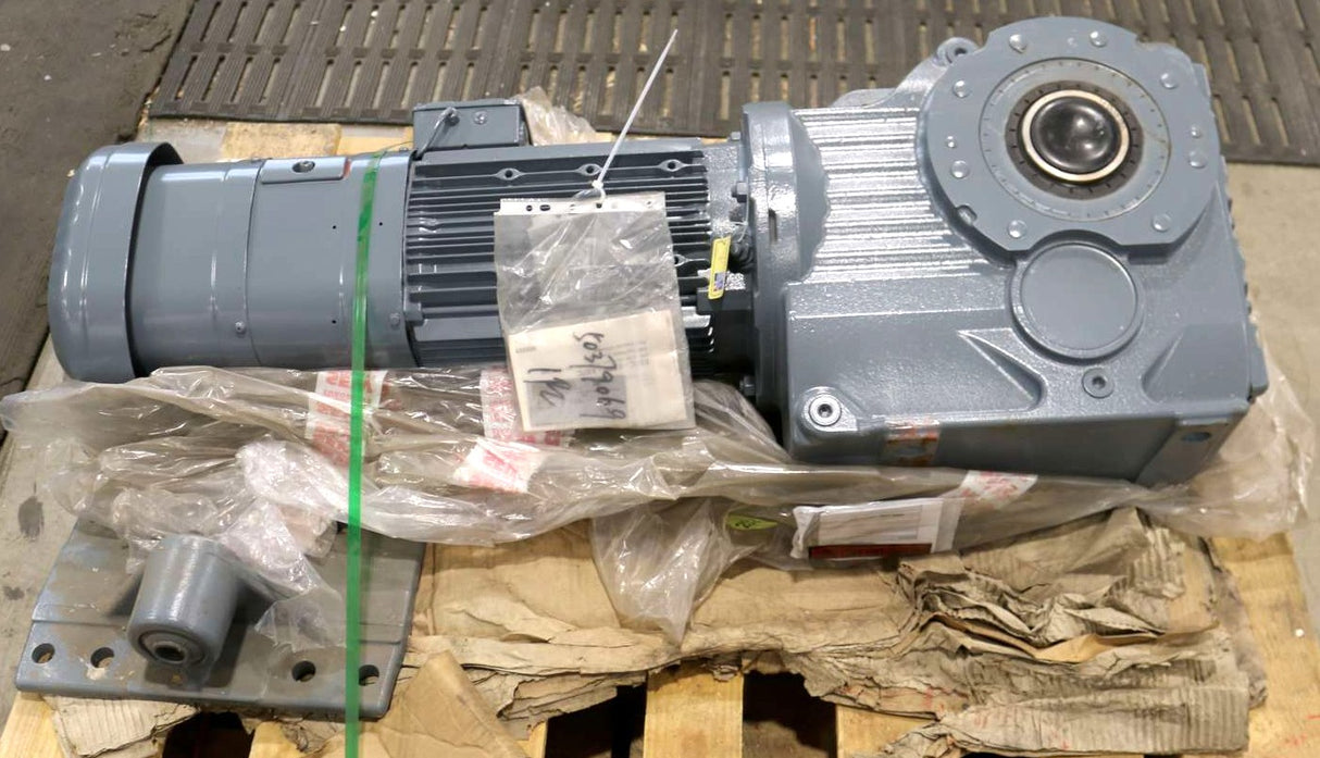 SANY - 61019756 - GEAR MOTOR - 60Hz 38.30i 1650Nm 8kW 12.80A