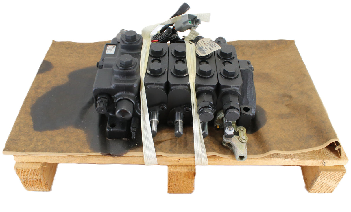 JCB - 332|G8039 - CONTROL VALVE BLOCK 5AA EN15