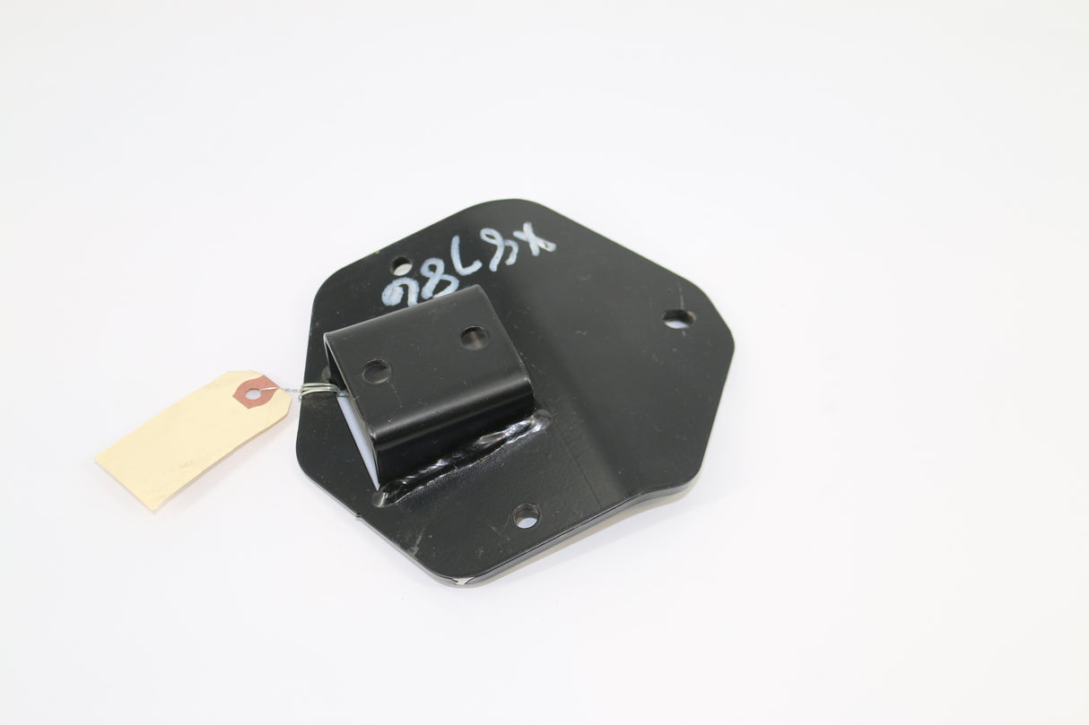 JCB - 333|X8786 - COUPLER MOUNTING VOLVO