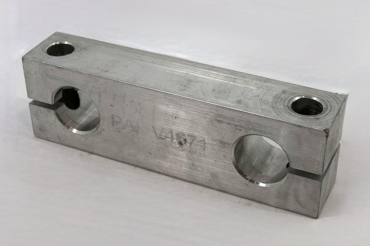PAI INDUSTRIES - NOS - FSH-4589 - SHACKLE - REPLACES MACK 22QK39301