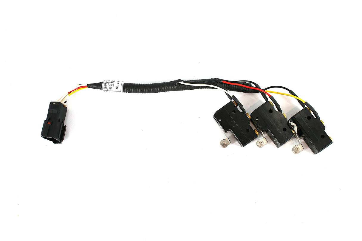 HYUNDAI - 21FS-02140 - SWITCH ASSY-3SP