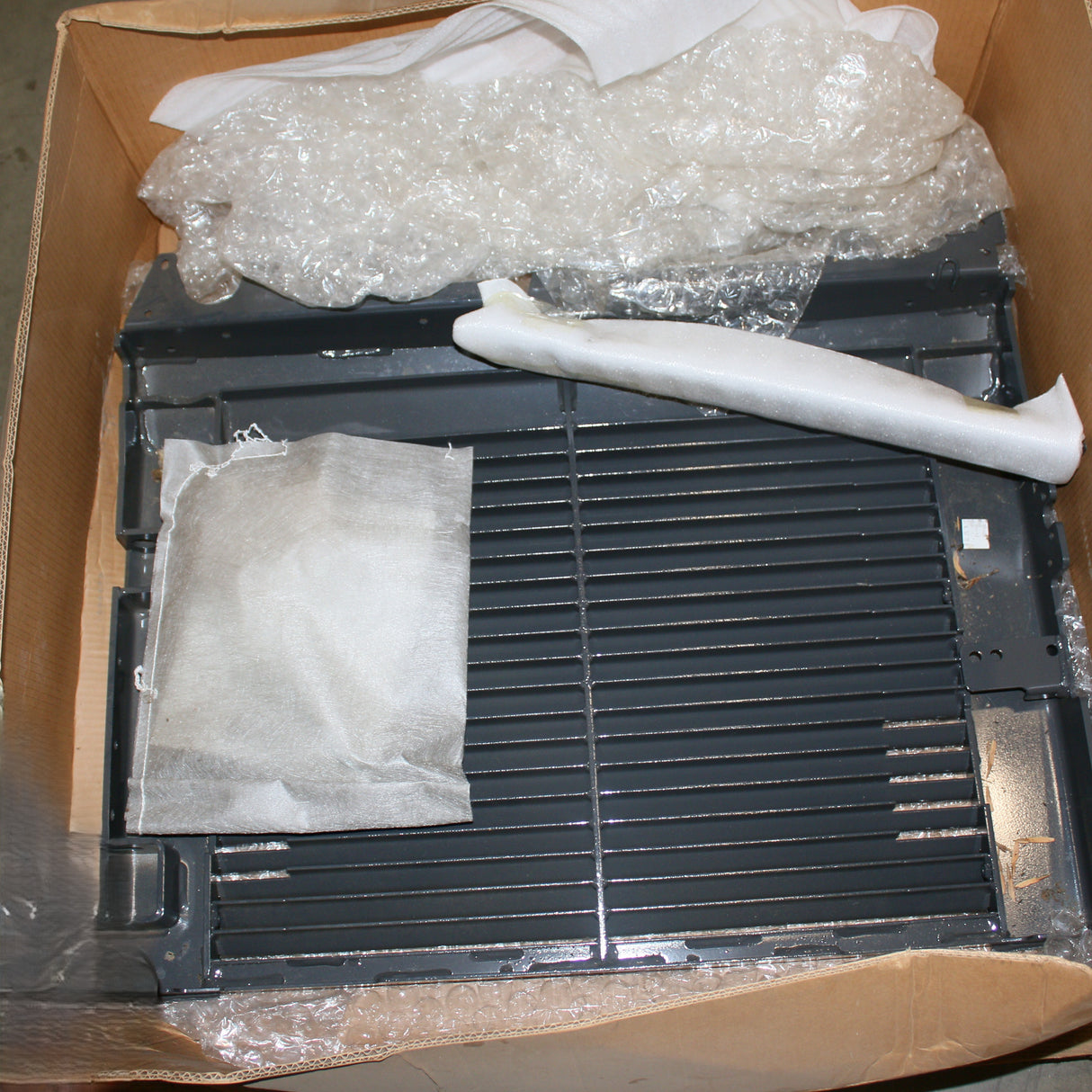 CASE - 735163006 - DOOR REAR HEAVY DUTY