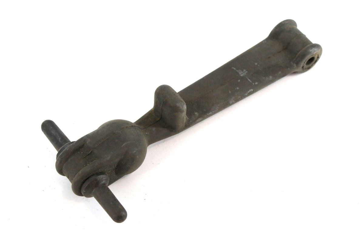NAVISTAR - 2037161C91 - LATCH