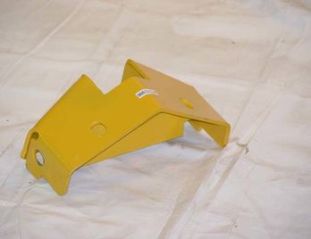 JOHN DEERE AFTERMARKET ­-­ AT175386 ­-­ COVER REAR RH OR L/H