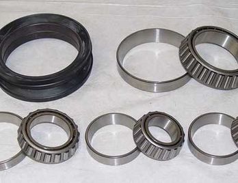 DRESSER AFTERMARKET ­-­ PV735 ­-­ BEARING KIT