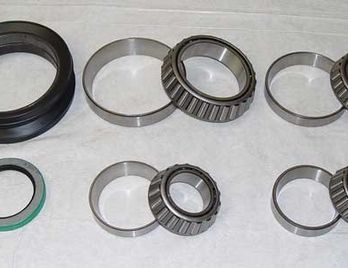 JOHN DEERE AFTERMARKET ­-­ PV729 ­-­ BEARING KIT