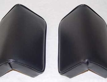 JOHN DEERE AFTERMARKET ­-­ AT104453 ­-­ ARM REST (PAIR)