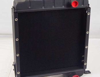 CASE AFTERMARKET ­-­ 301877A2 ­-­ RADIATOR