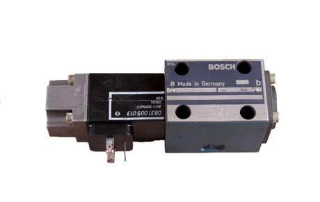 ROBERT BOSCH ­-­ 0-810-090-208 ­-­ SOLENOID VALVE 24V 315 BAR