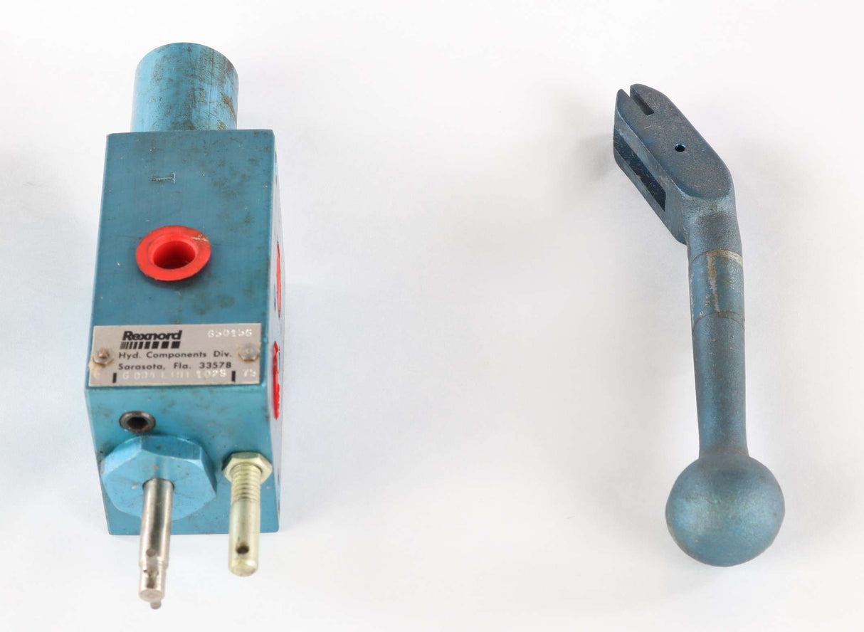 BUCYRUS ­-­ 0015089002 ­-­ DIRECTIONAL CONTROL VALVE
