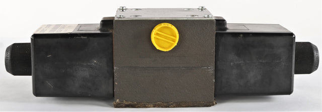 DENISON  ­-­ 016-70145-0 ­-­ DIRECT CONTROL VALVE