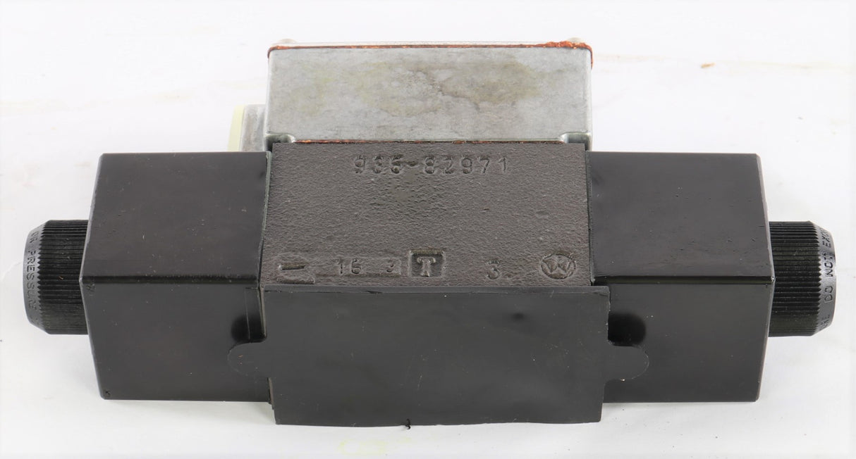 DENISON  ­-­ 026-34636-P ­-­ HYDRAULIC VALVE A4D0135203030200A1W01328