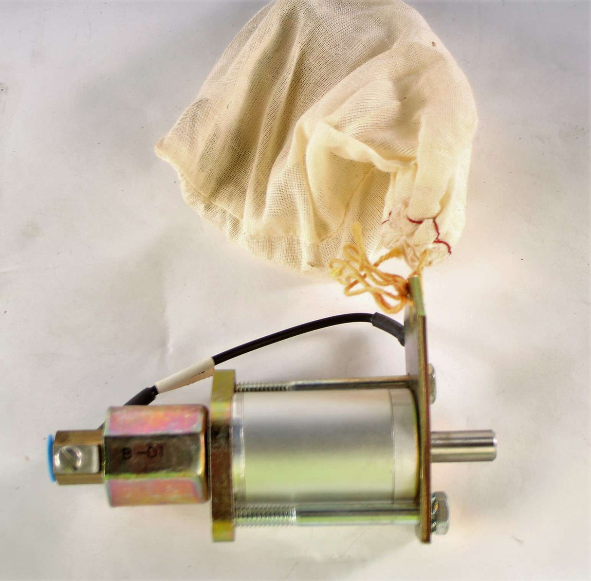 MEDALLION ­-­ 1030-35980-41 ­-­ CYLINDER