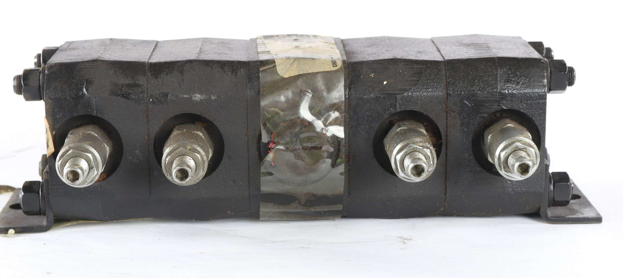 HALDEX-BARNES ­-­ 1100057 ­-­ FLOW DIVIDER - 4WD