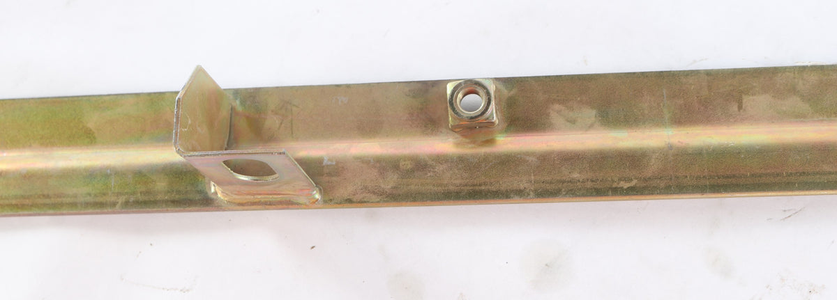 VOLVO ­-­ 11130035 ­-­ ATTACHING PLATE