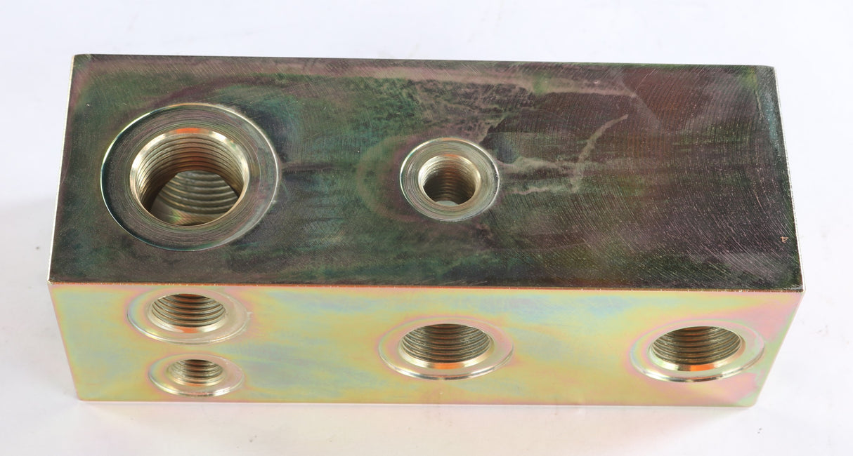 VOLVO ­-­ 11180724 ­-­ CONNECTING BLOCK