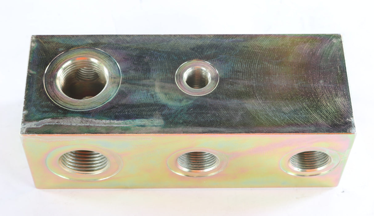 VOLVO ­-­ 11180724 ­-­ CONNECTING BLOCK