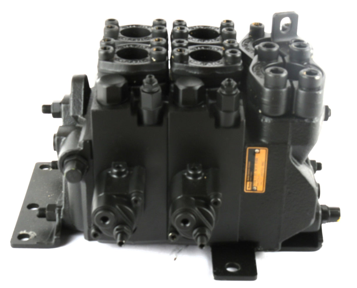 VOLVO ­-­ 11411743 ­-­ HYDRAULIC CONTROL VALVE