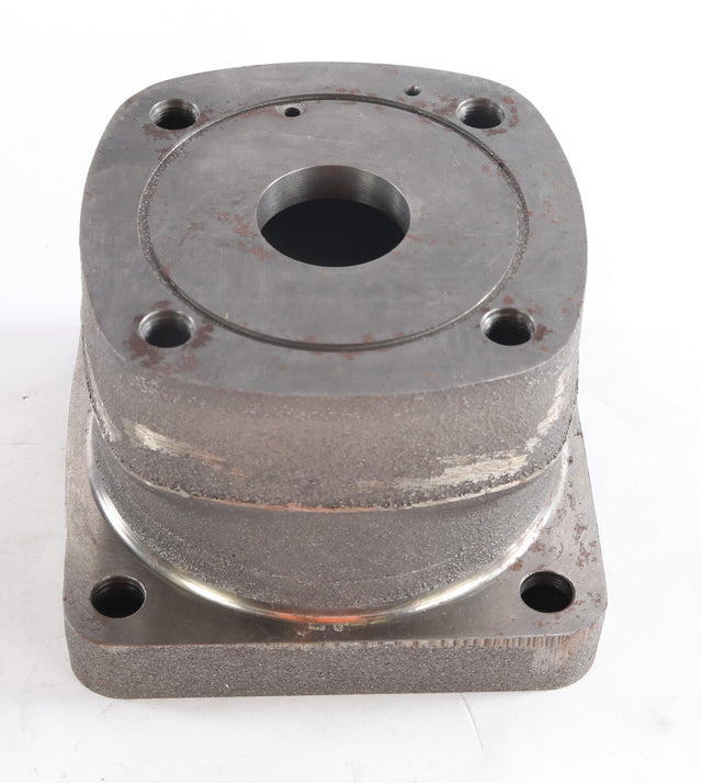 VOLVO ­-­ 11710616 ­-­ BEARING HOUSING