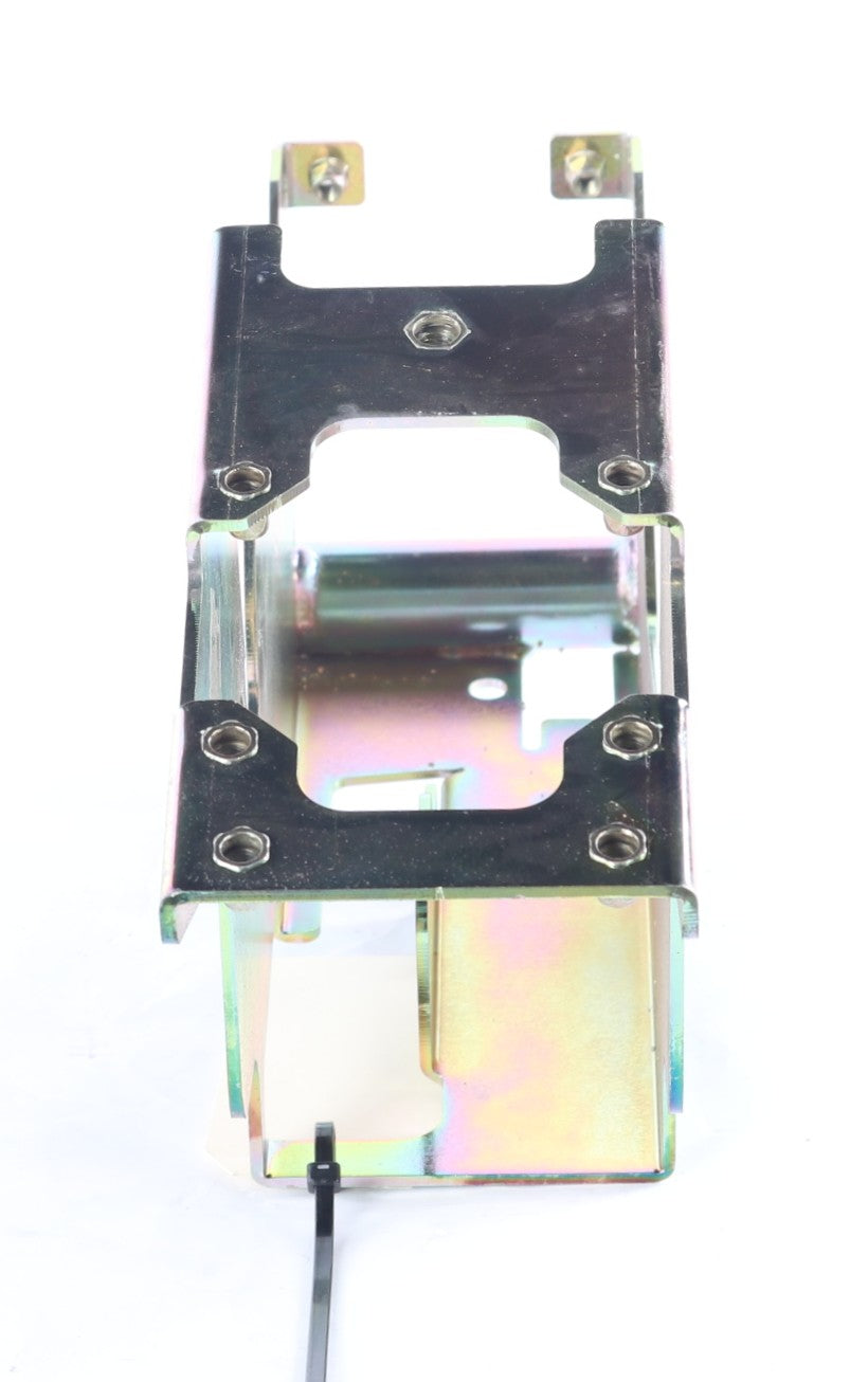 VOLVO ­-­ 11713242 ­-­ BRACKET