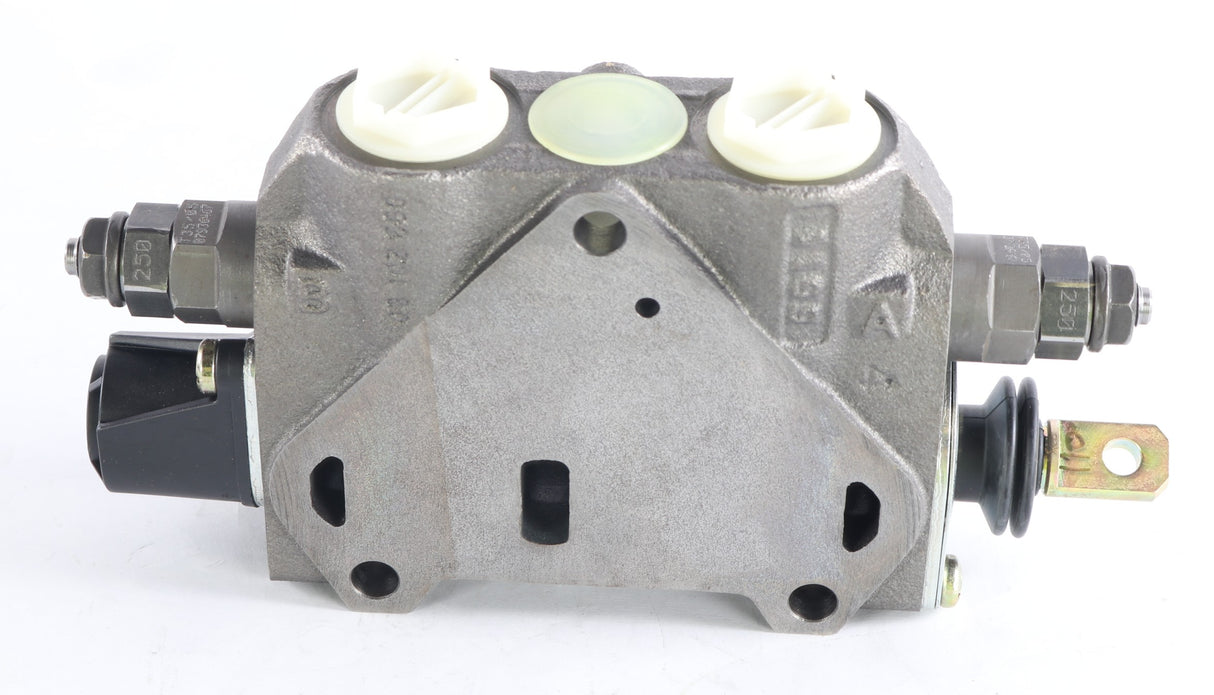 VOLVO ­-­ 11715708 ­-­ DIRECTION VALVE