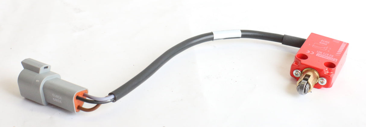 VOLVO ­-­ 11806181 ­-­ SNAP ACTION LIMIT SWITCH