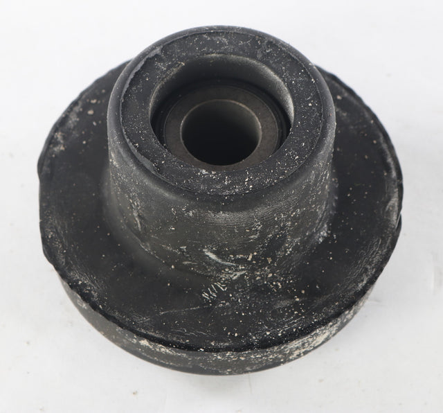 VOLVO ­-­ 11970 ­-­ RUBBER MOUNTCAB