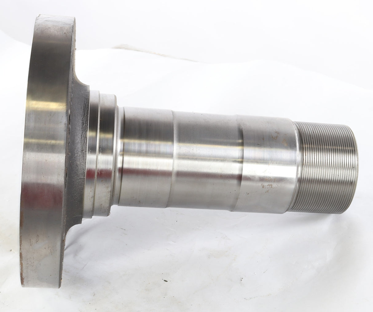 VOLVO ­-­ 12741680 ­-­ SPINDLE