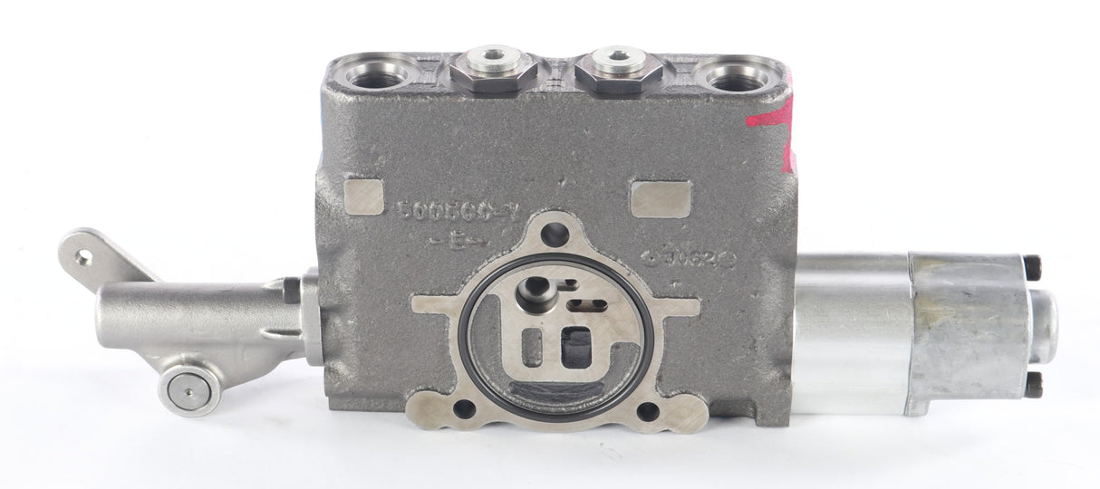 VOLVO ­-­ 12747324 ­-­ CONTROL VALVE