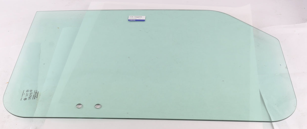 VOLVO ­-­ 14530648 ­-­ GLASS