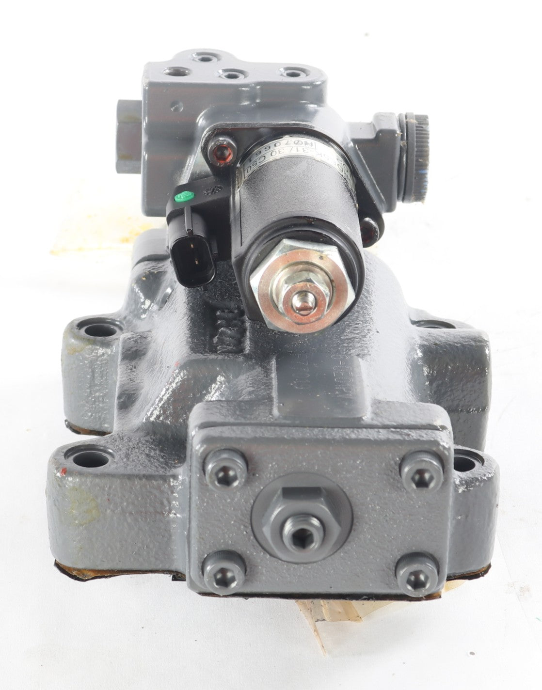 VOLVO ­-­ 14567622 ­-­ PRESSURE REGULATOR