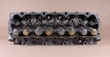 KOMATSU ­-­ 1809217C91 ­-­ ENGINE HEAD